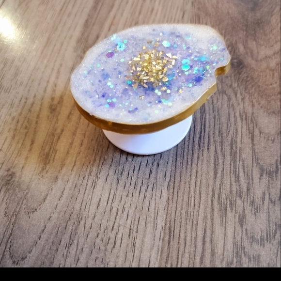 SOLD💎geode phone grip - Picture 2 of 2